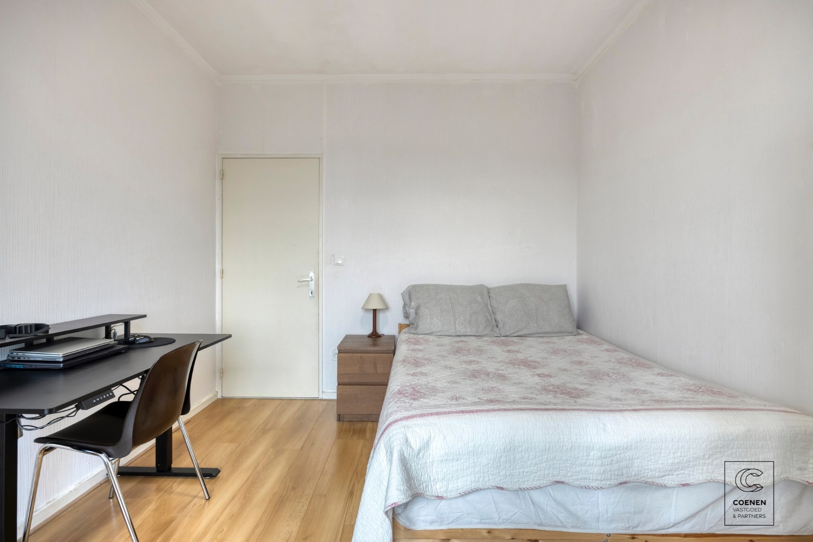 Ruim appartement van 104 m² met drie slaapkamers op centrale ligging te Merksem! 