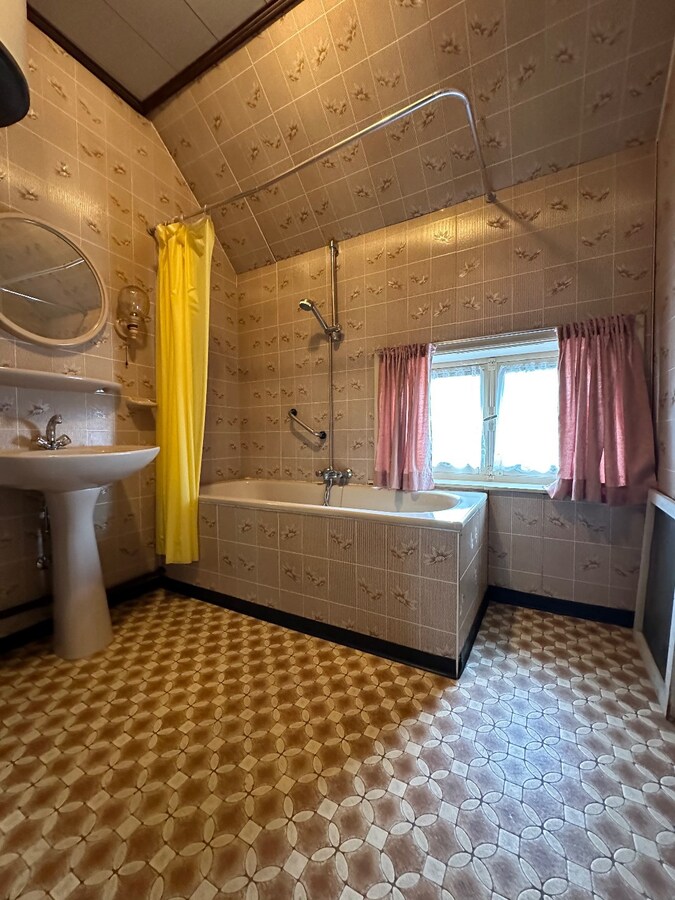 Woning met 3 slaapkamers en garage te Snaaskerke 