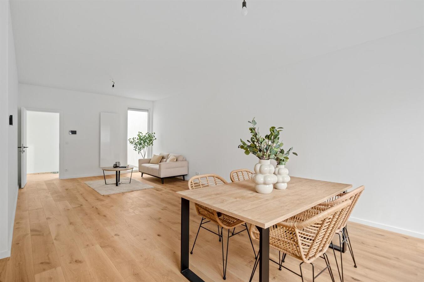 Gerenoveerde woning met 3 slpk en koer te Antwerpen centrum! 