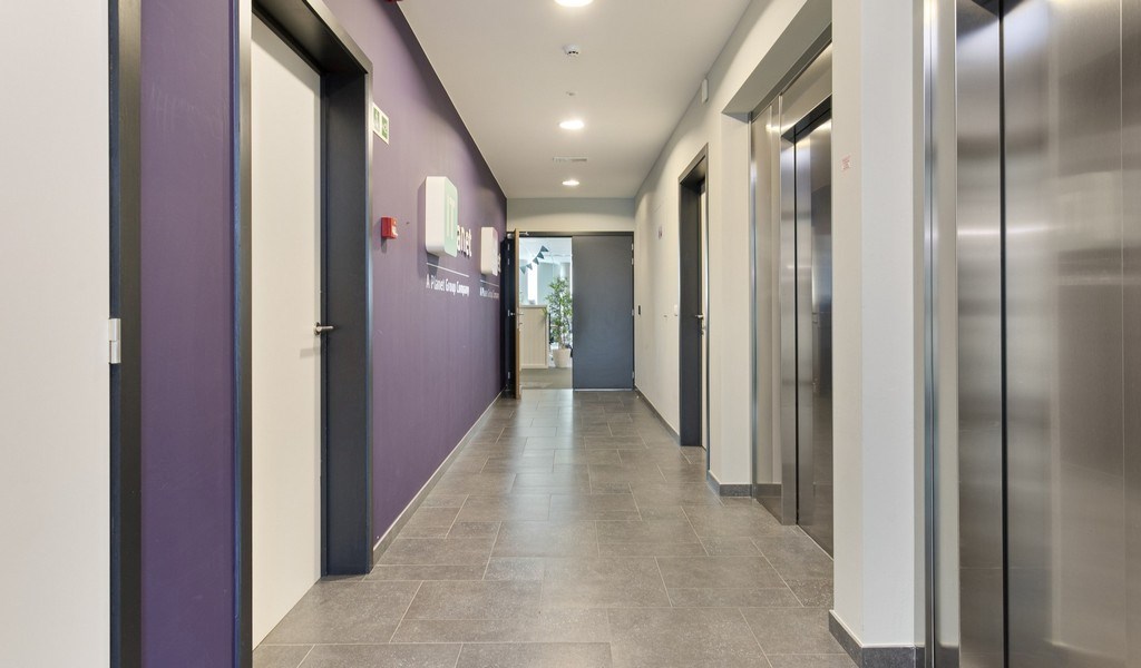 Recent kantoorgebouw te koop op topligging in Gent