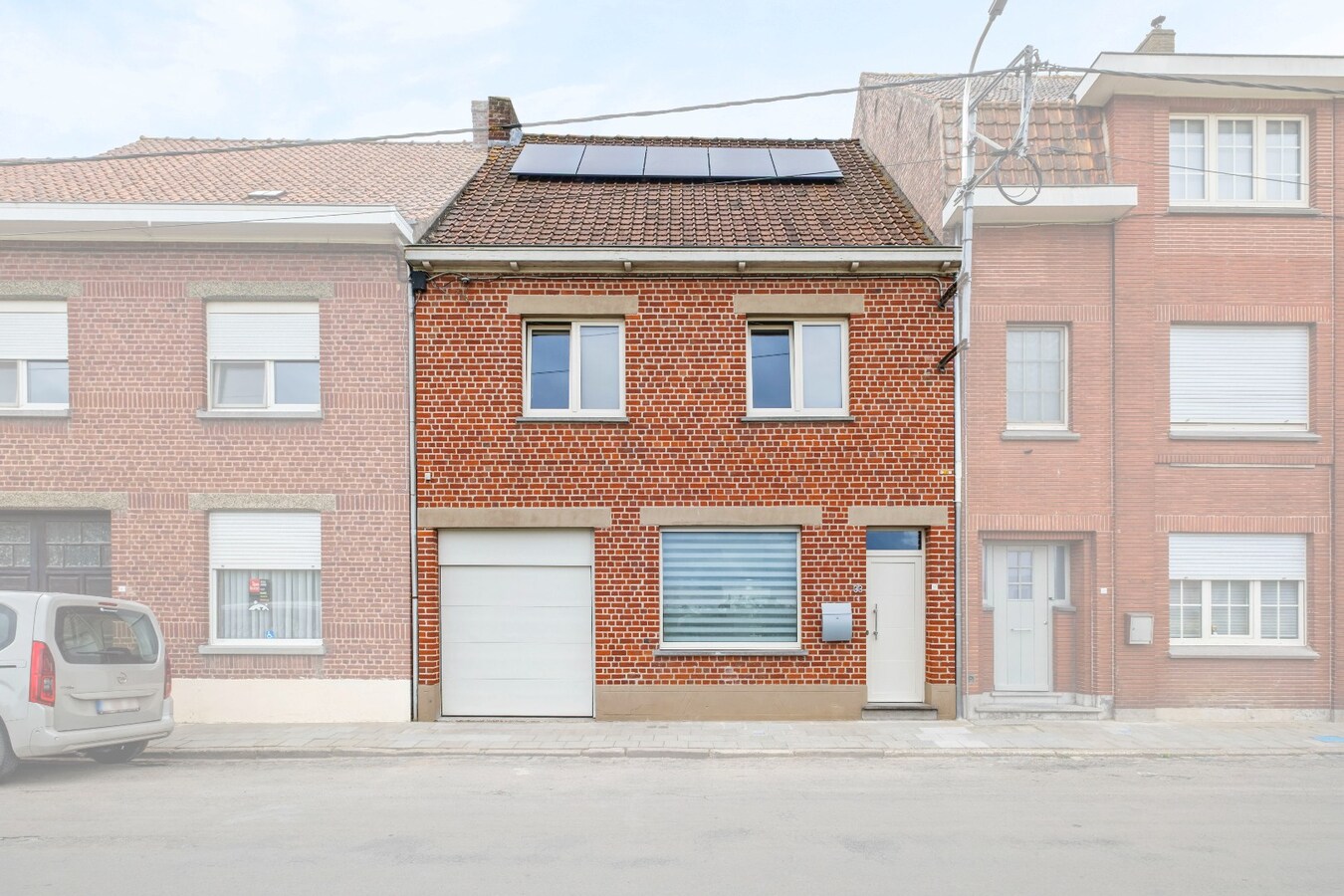 Fantastische instapklare woning met grote tuin te Heule ! 