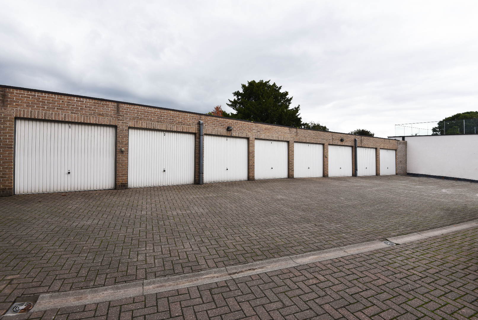 Appartement (121 m²) met 2 slaapkamers en garage te LEMBEKE 
