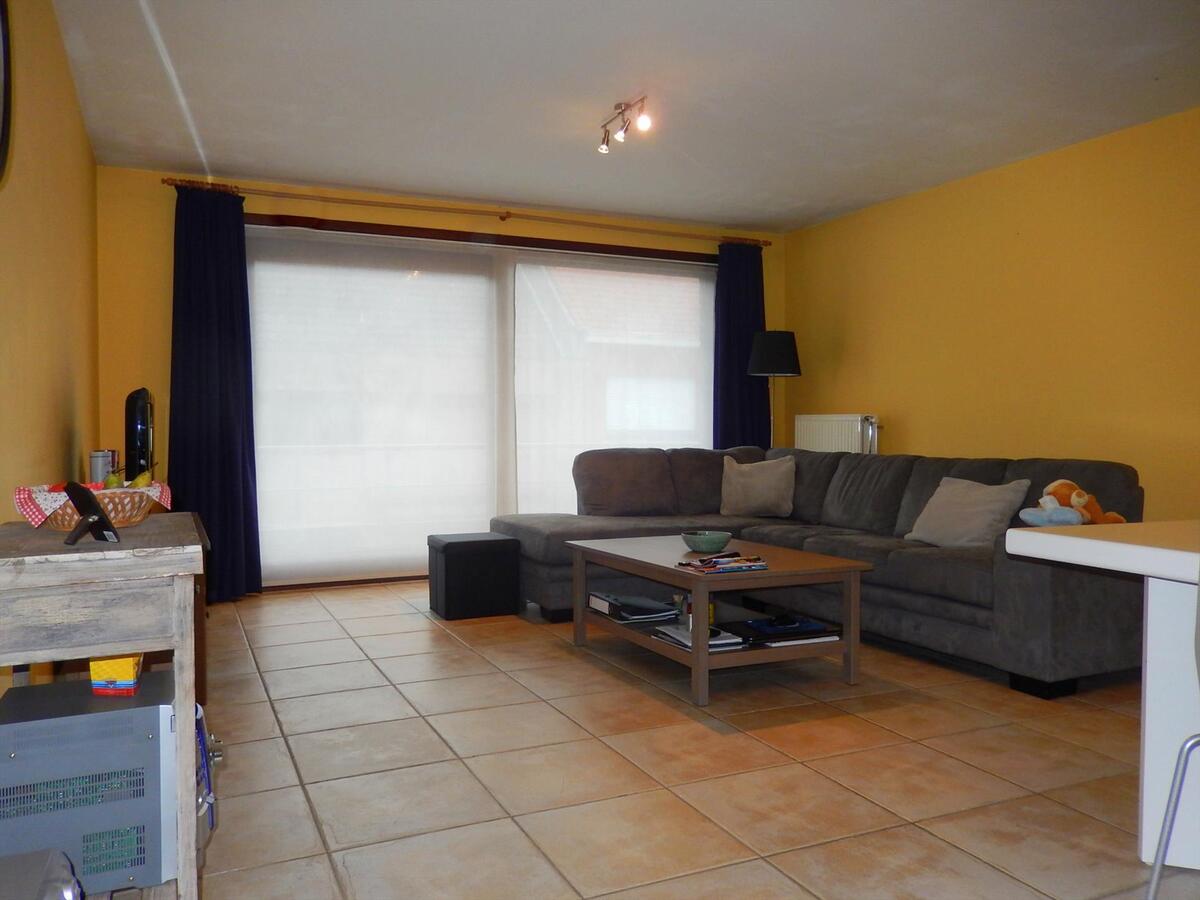 Gezellig ruim 2 slaapkamerappartement met ruim terras 