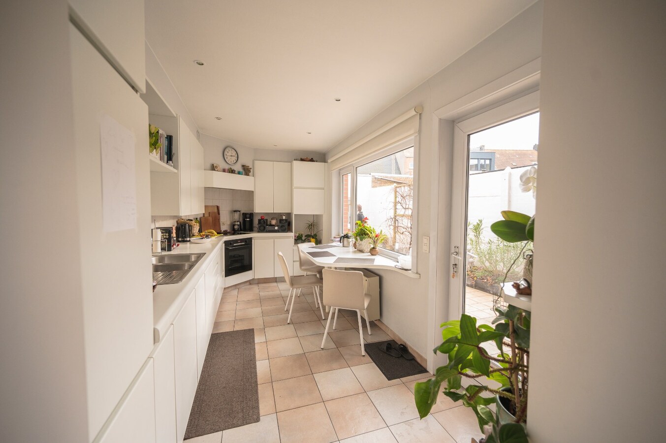 KNAPPE GEZINSWONING MET STADSTUIN TE BREDENE DUINEN 