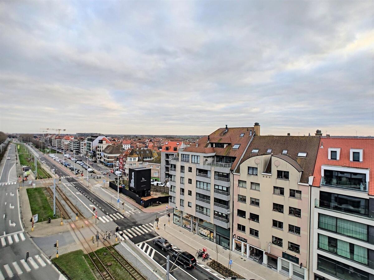 Knap duplexappartement/penthouse met zonneterras - Heist 