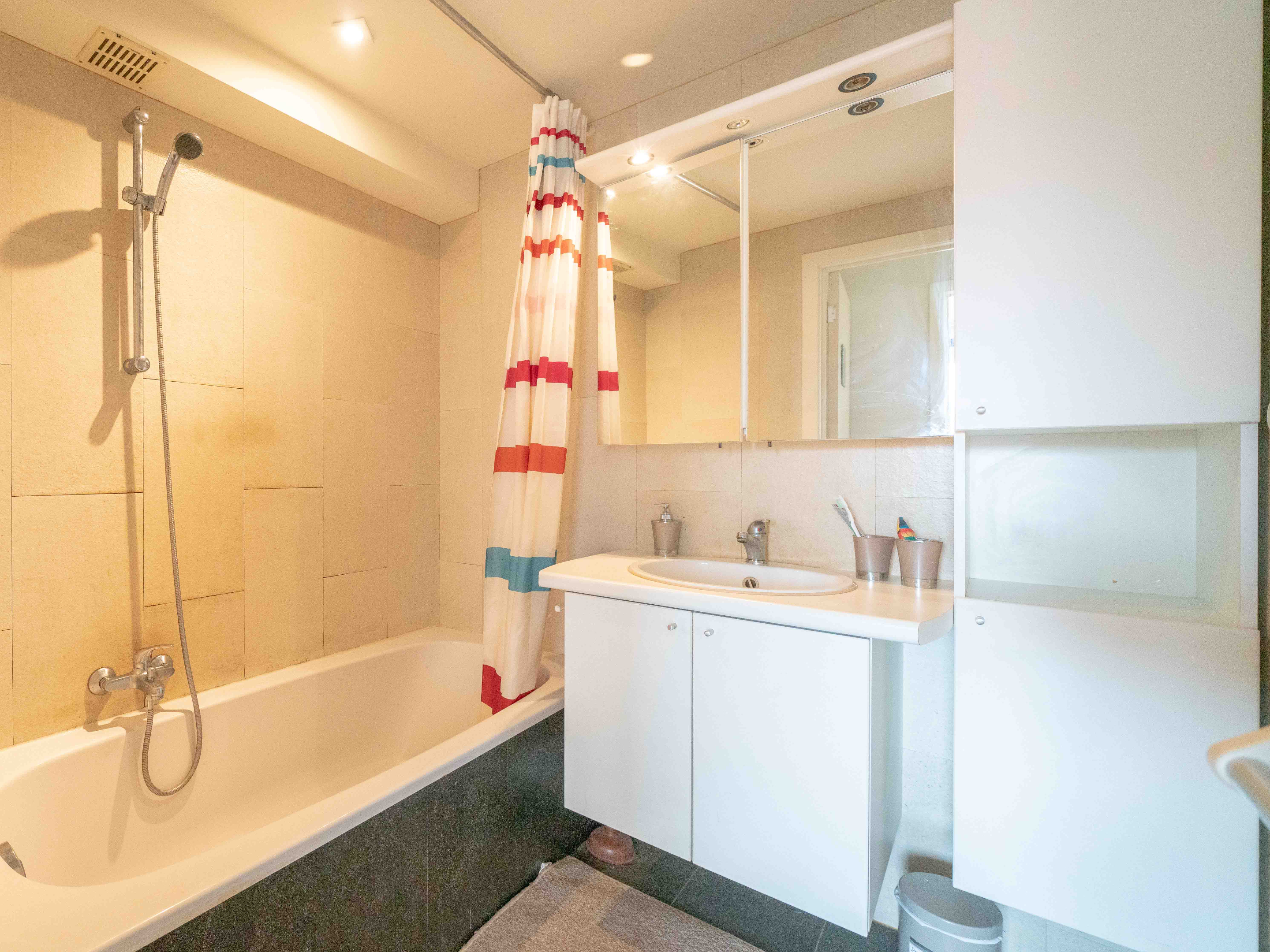 Instapklaar 2-kamer appartement nabij centrum Dilbeek 