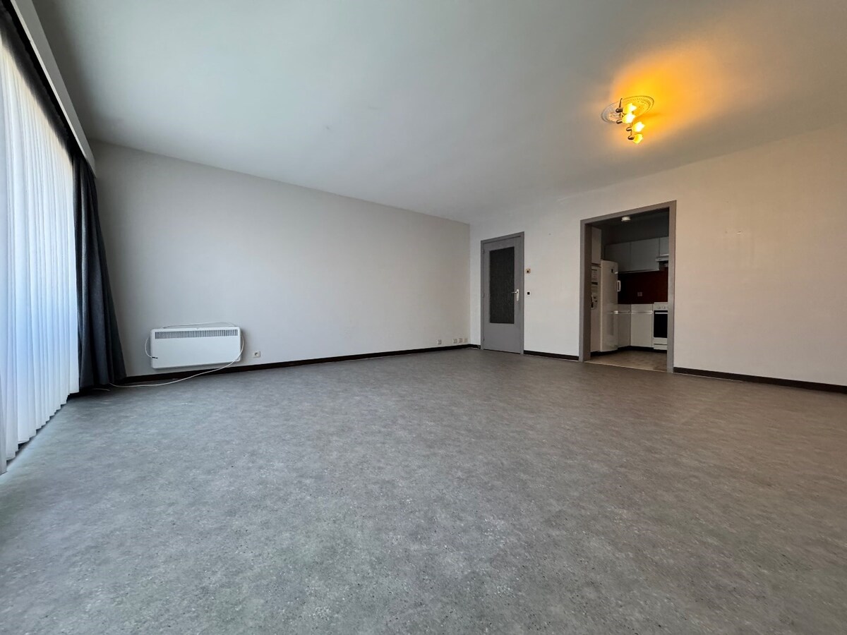 Appartement met 2 slaapkamers en garage in centrum Koekelare 