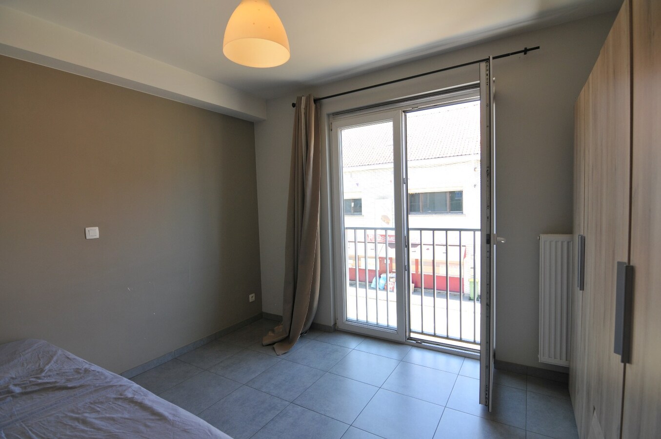 Lichtrijk appartement met garage in centrum Avelgem 