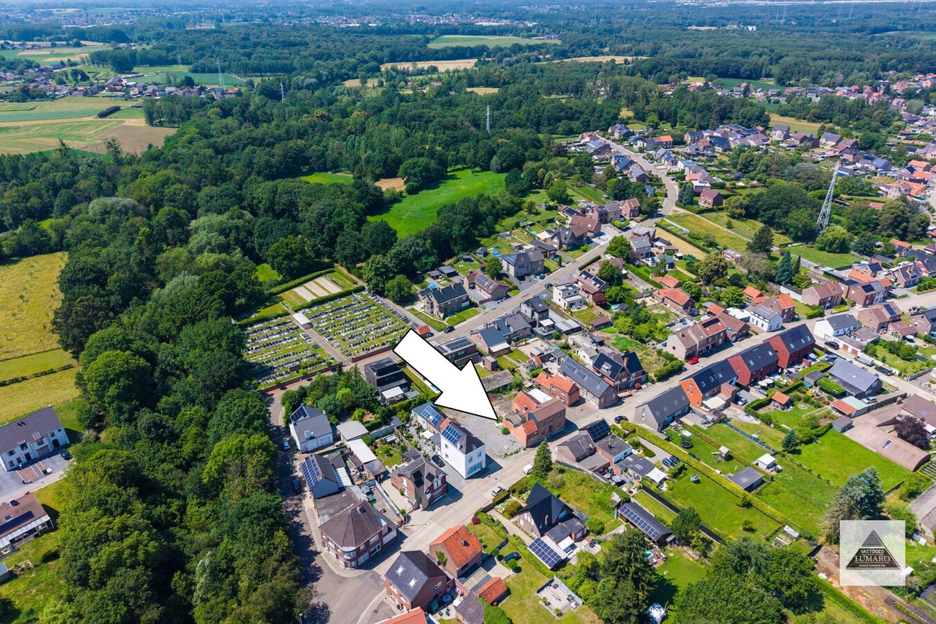 Eigenbilzen: op te knappen woning op 9a 61ca 