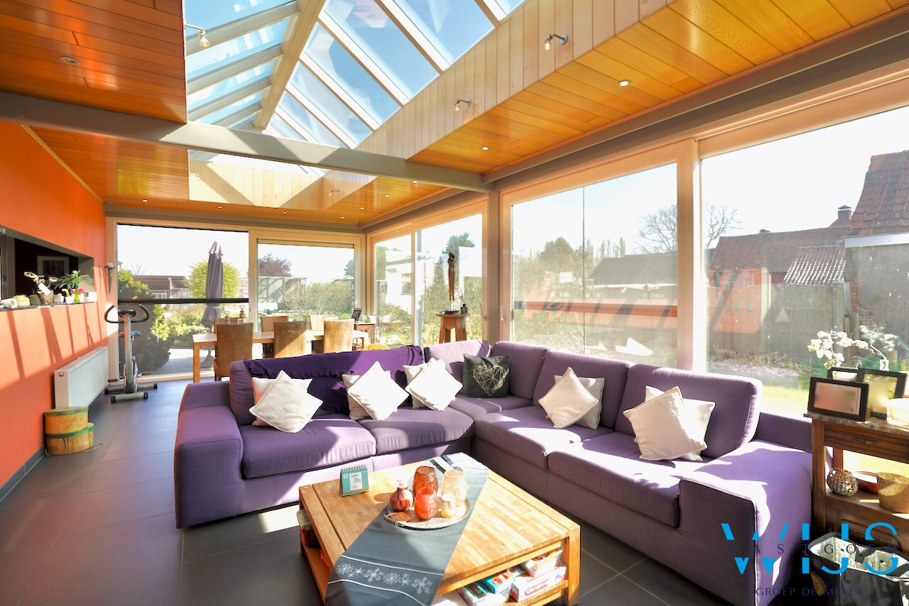 Prachtige eigendom in hartje Wippelgem ! 