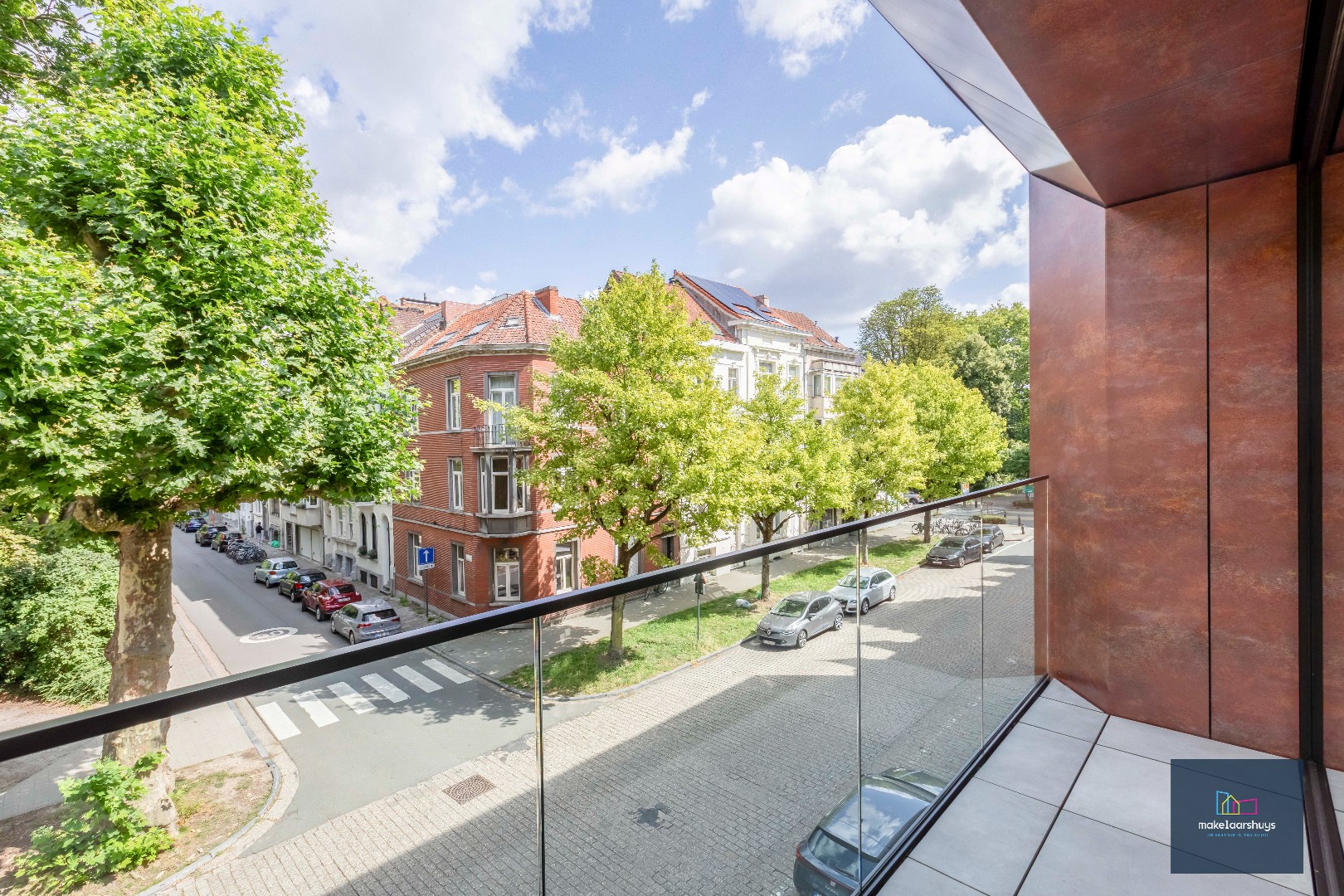 2 slaapkamerapp. met terras &amp; staanplaats aan het Muinkpark 