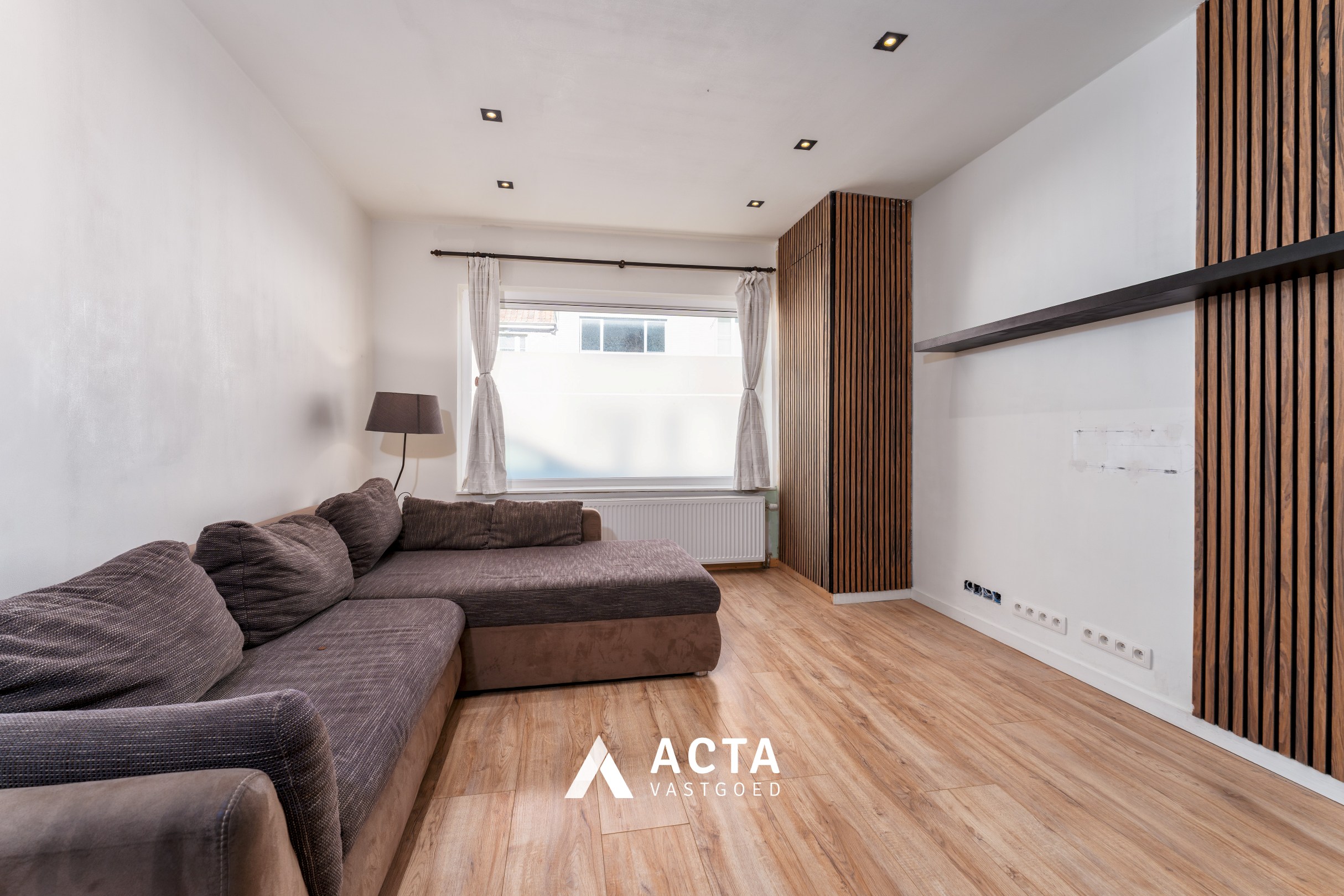 Instapklare woning met 2 slaapkamers te Stene 