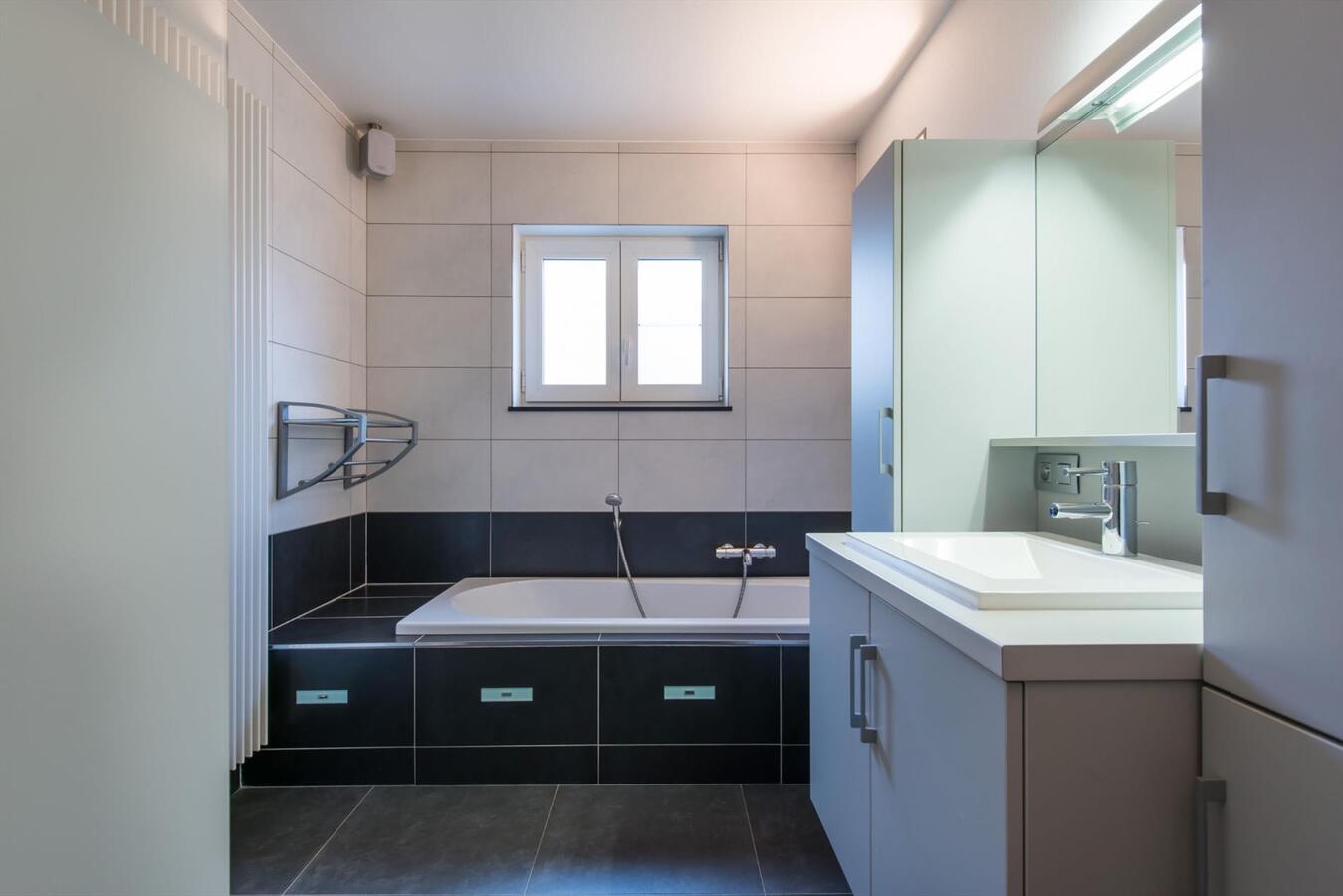 Instapklare woning op ruim perceel 