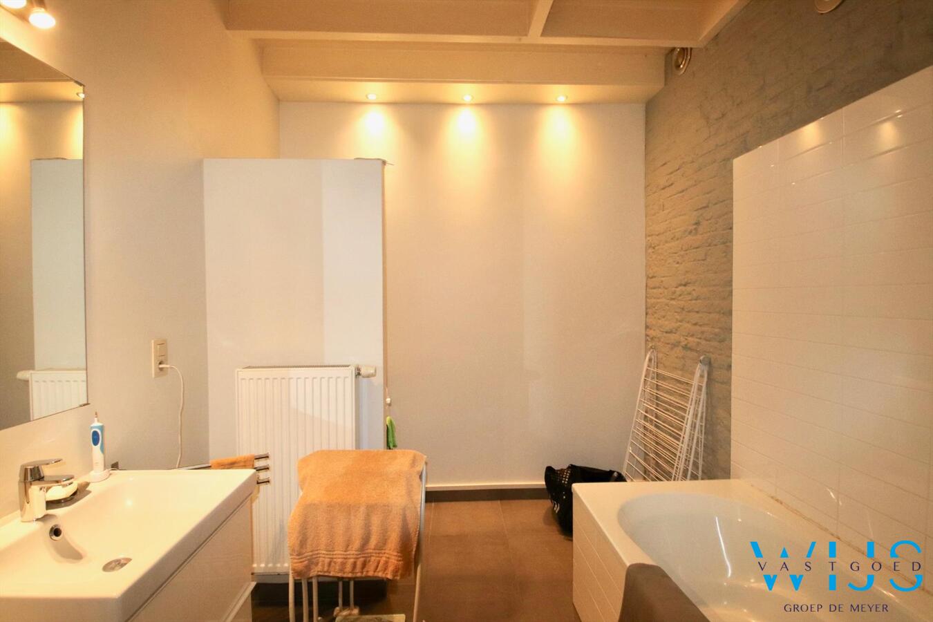 Leuke gezinswoning in centrum Waarschoot! 