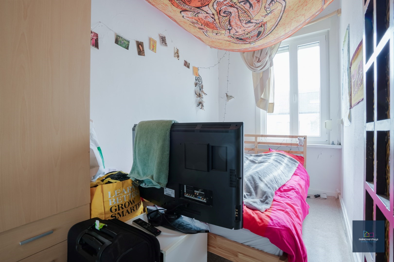 Gunstig gelegen opbrengsteigendom nabij de Coupure 