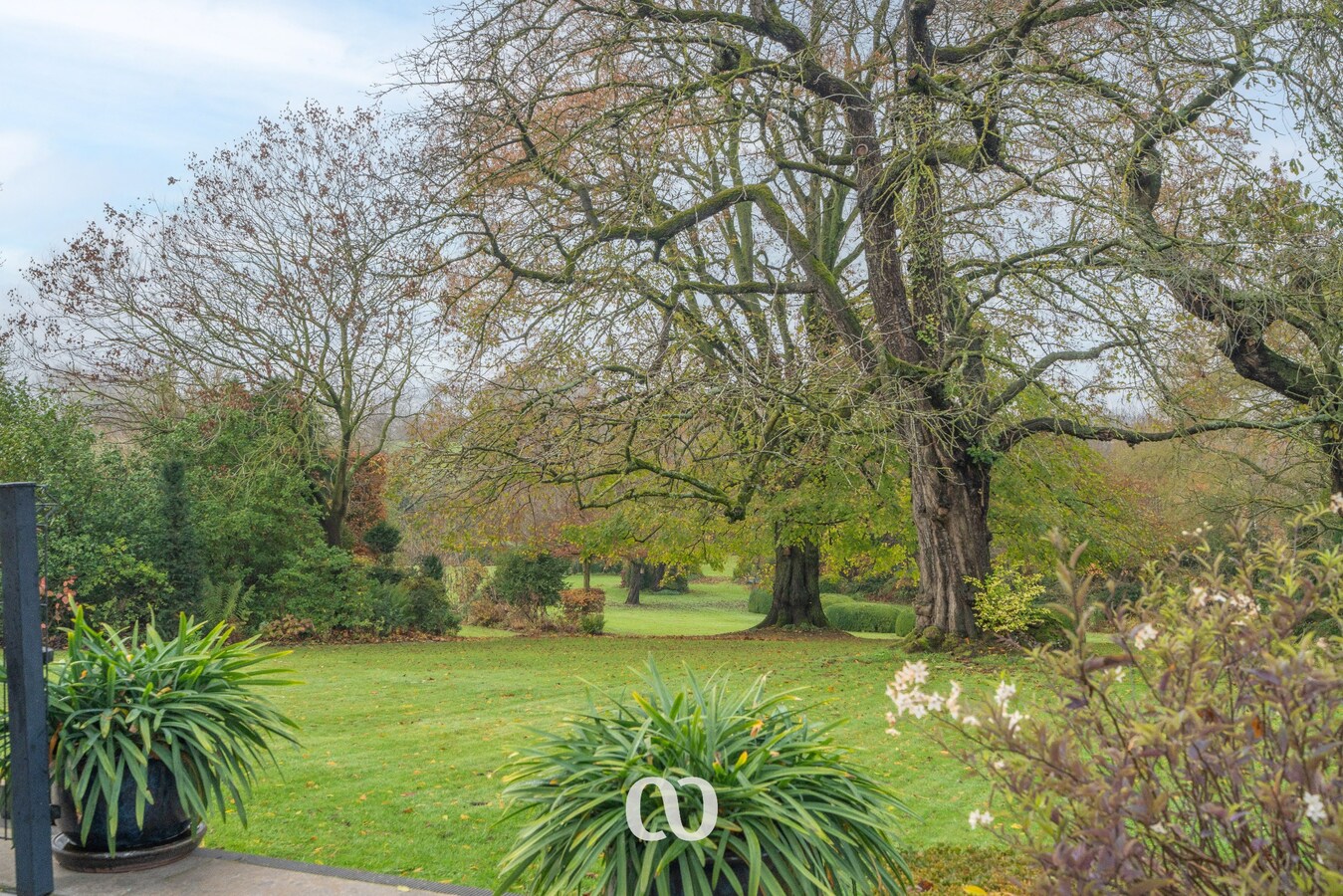 Exclusieve villa met unieke parksetting in Mater 