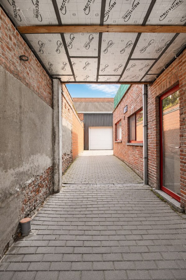 Te koop: Lichtrijk 2-slaapkamerappartement met dubbel terras en EPC-label B in hartje Sint-Niklaas! 