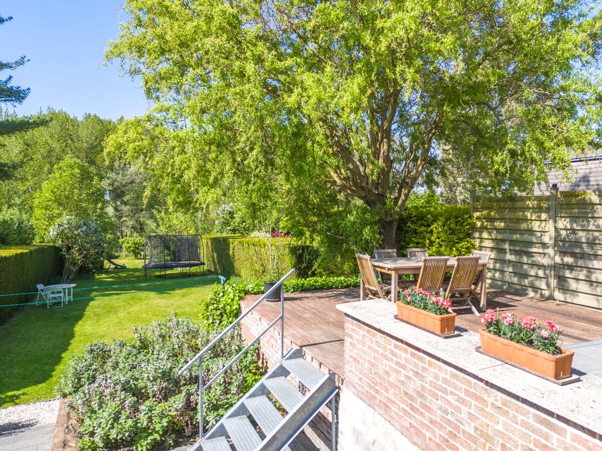 Charmante en instapklare woning in doodlopend straatje te Velzeke 