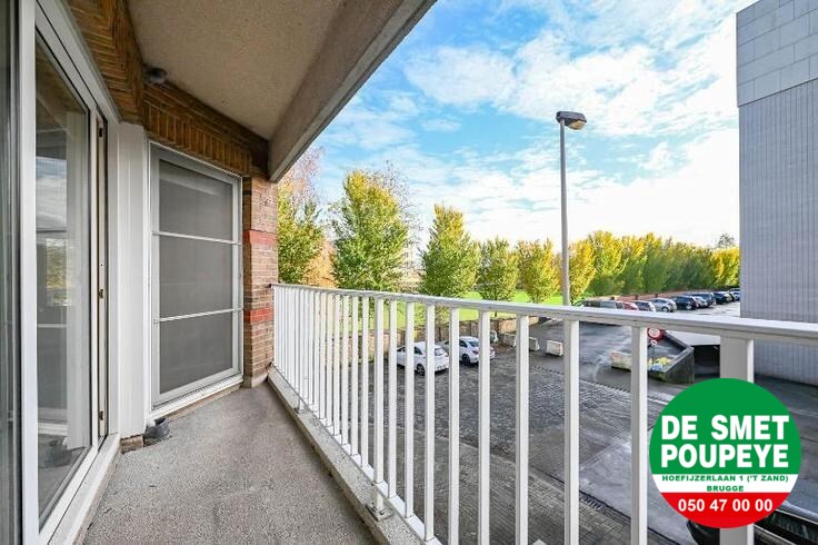 Zonnig hoekappartement nabij het station. 