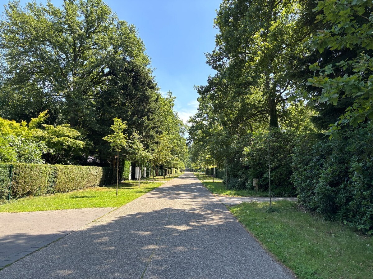 Prachtige grond van 2.272 m² in wijk "Den Drijhoek" - te Zoersel- grens Schilde 