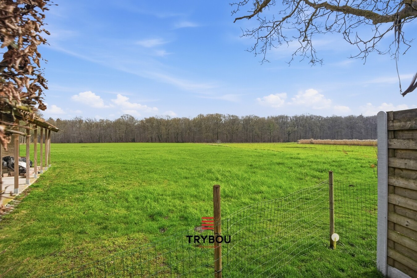 Ruime halfopen woning met 6 slaapkamers in Houthulst! 