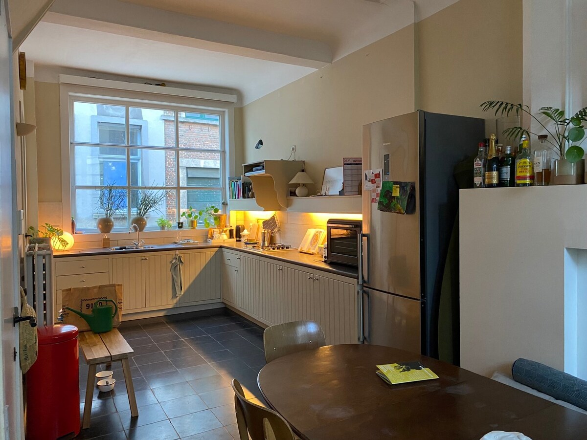 Authentiek wonen in de schaduw van Sint-Baafs. 