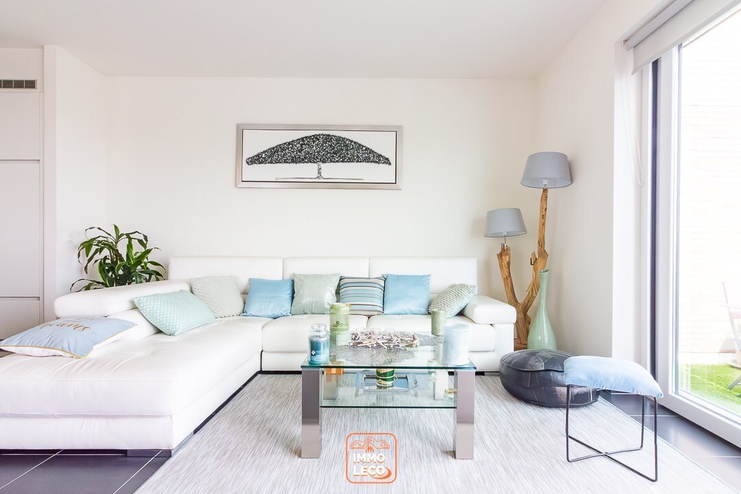 Appartement moderne avec terrasse et parking privé, en face du parc de Mouscron ! 