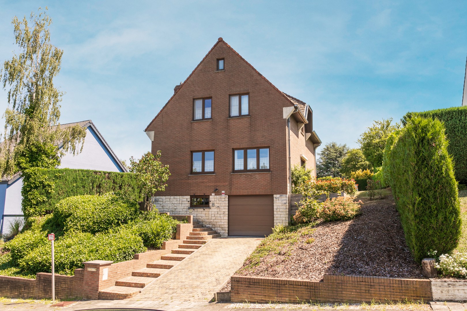 Verzorgde woning met 3 slpk, garage en tuin 