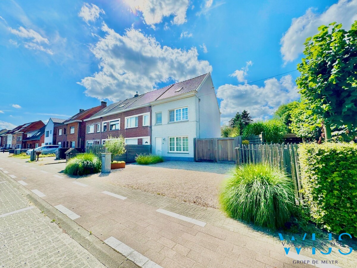 Super gezellig woonhuis te Sleidinge ! 