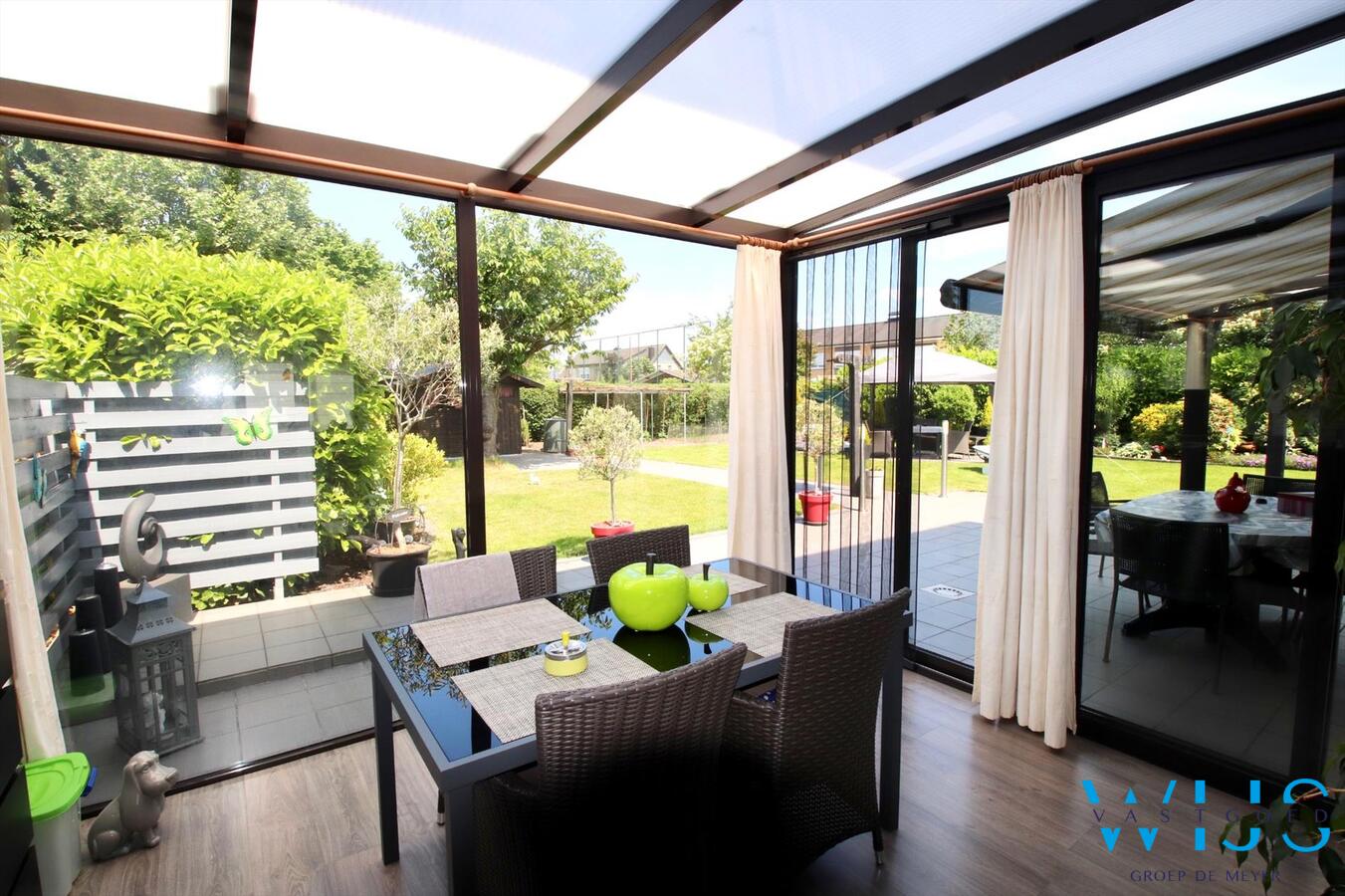 Super gezellig en ruim woonhuis met prachtige zonnige tuin ! 