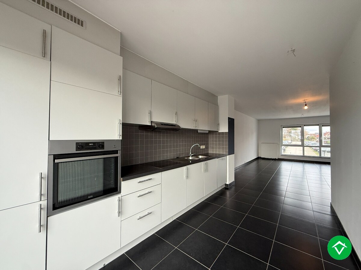 Duplexappartement met twee slaapkamers, zonneterras en parking te Moorslede 