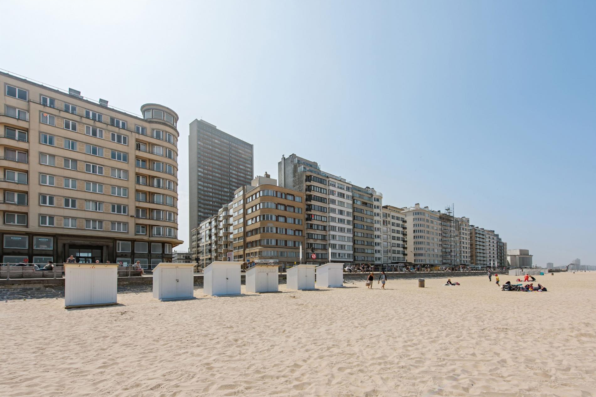 VAKANTIE APPARTEMENT MET 4 SLAAPKAMERS OP TOPLIGGING 