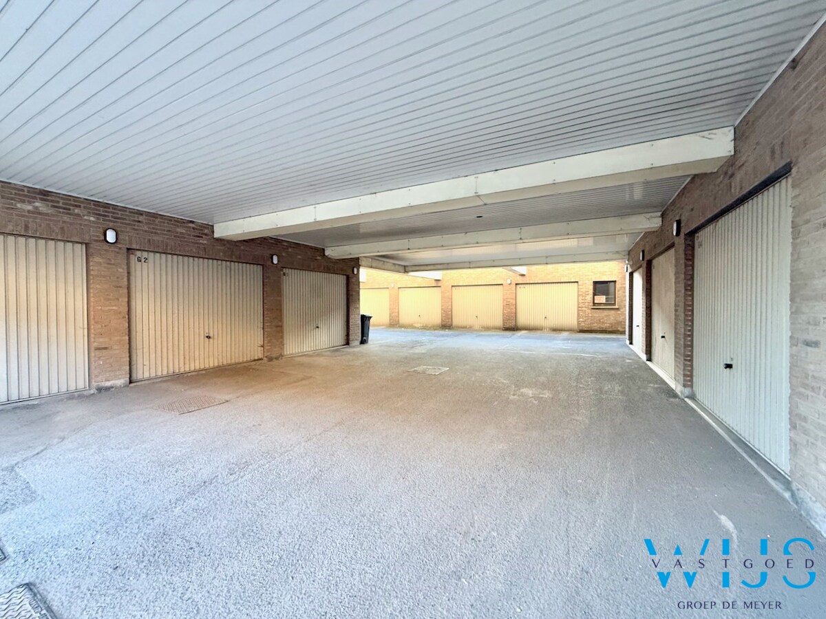 Gelijkvloers appartement met garage te Baarle/Drongen ! 