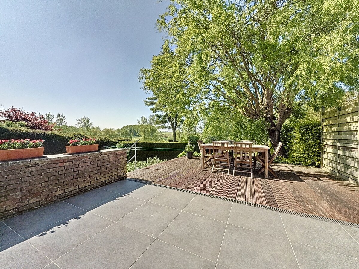 Charmante en instapklare woning in doodlopend straatje te Velzeke 