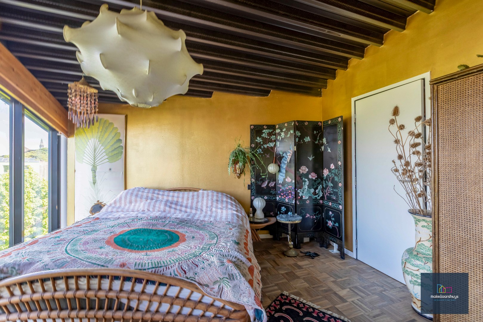 Unieke penthouse met prachtig terras en garagebox te Visserij 