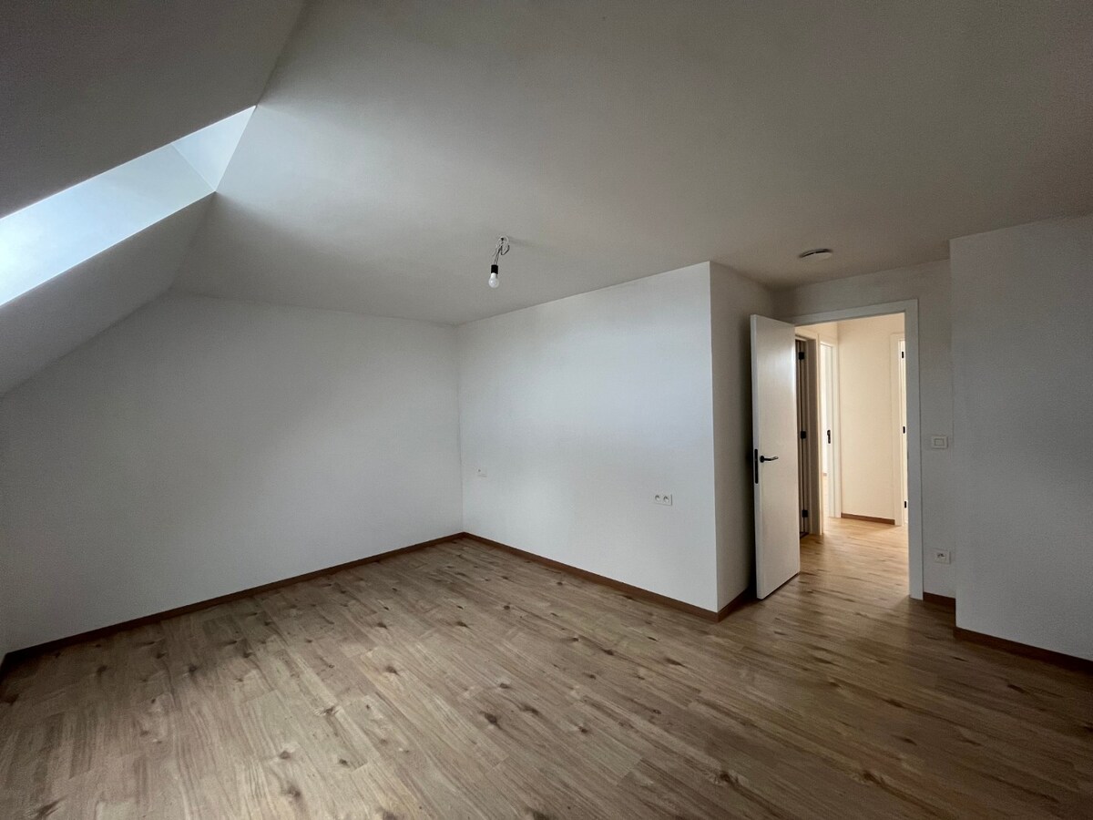 Nieuwbouwwoning in landelijke hoevestijl 