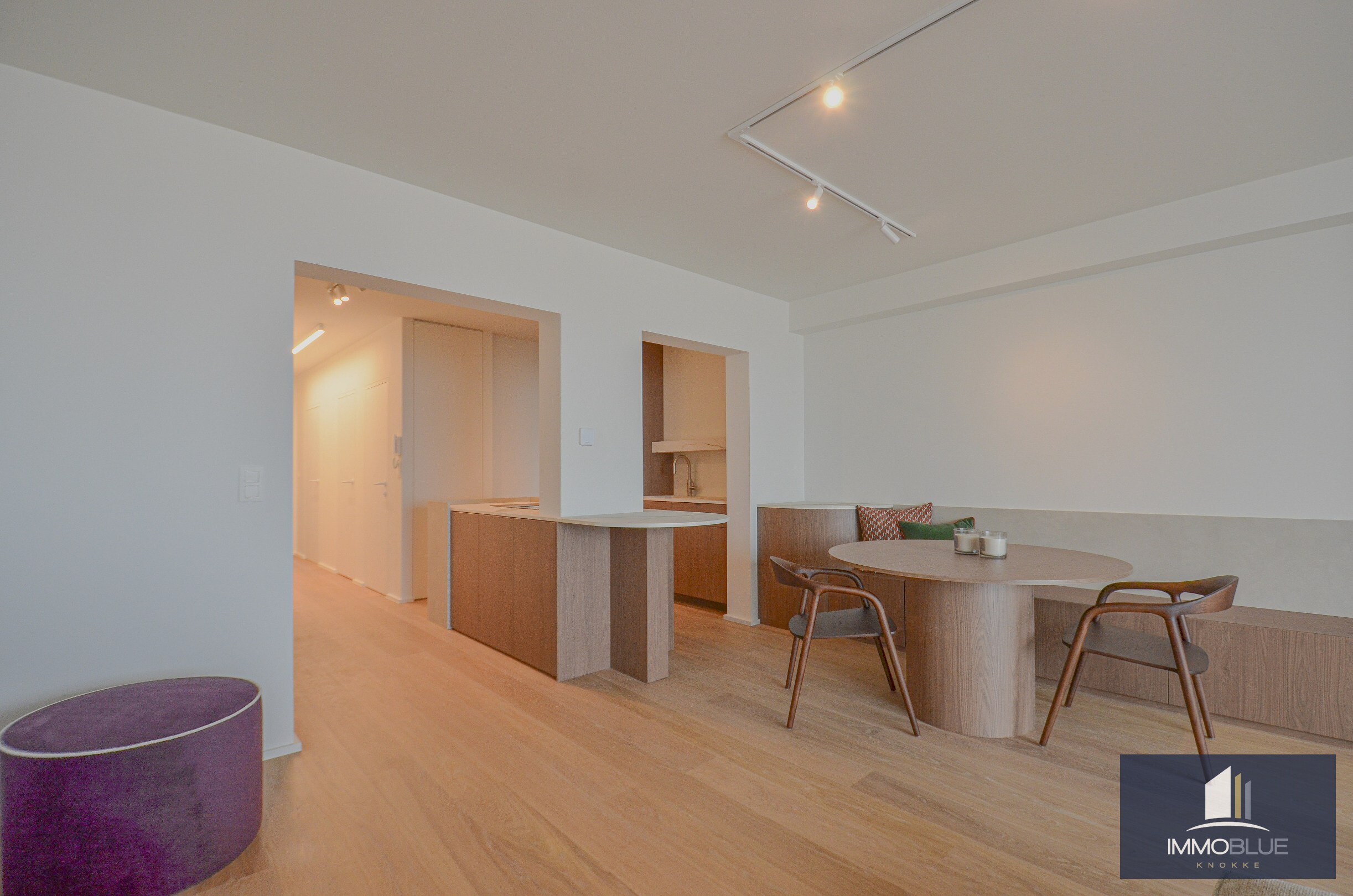 Subliem gerenoveerd appartement met frontaal zeezicht en een tijdloze, uiterst verfijnde afwerking. 