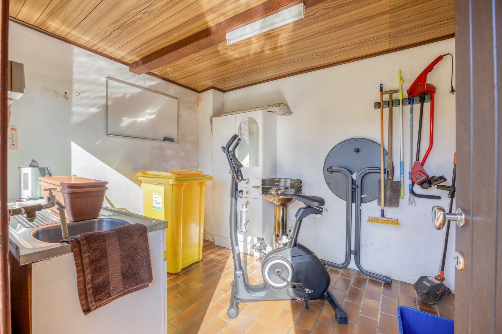 Gezinswoning met 3 slpk. en dubbele garage zonder renovatieverplichting in Mol-Gompel 
