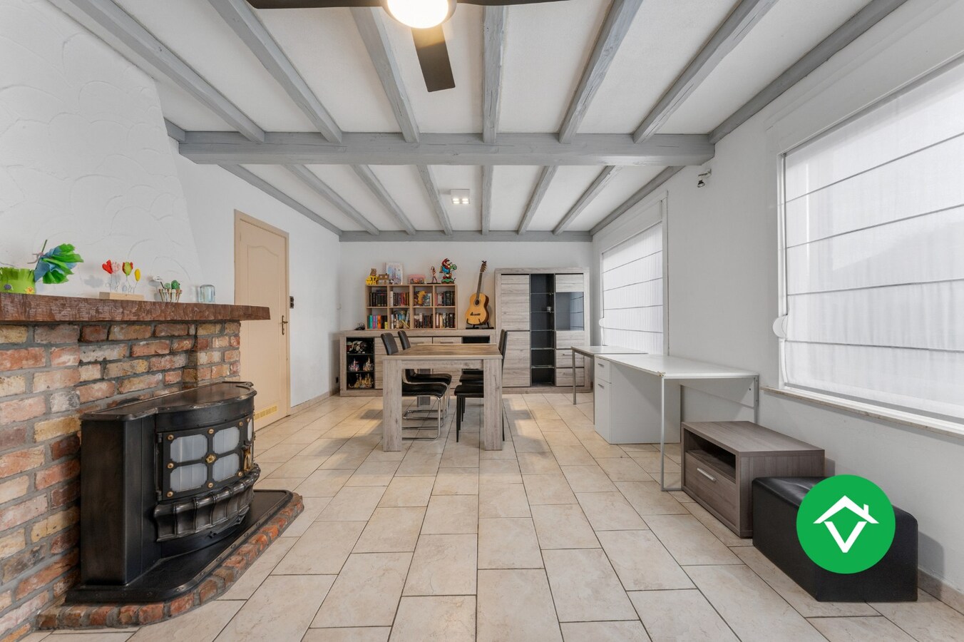 Instapklare vrijstaande woning met zonnige tuin in rustige woonwijk te Eernegem 