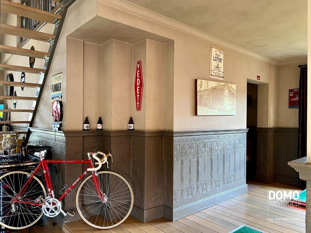 Multifunctioneel handelspand, gunstig gelegen met veel parkeergelegenheid en energielabel C 