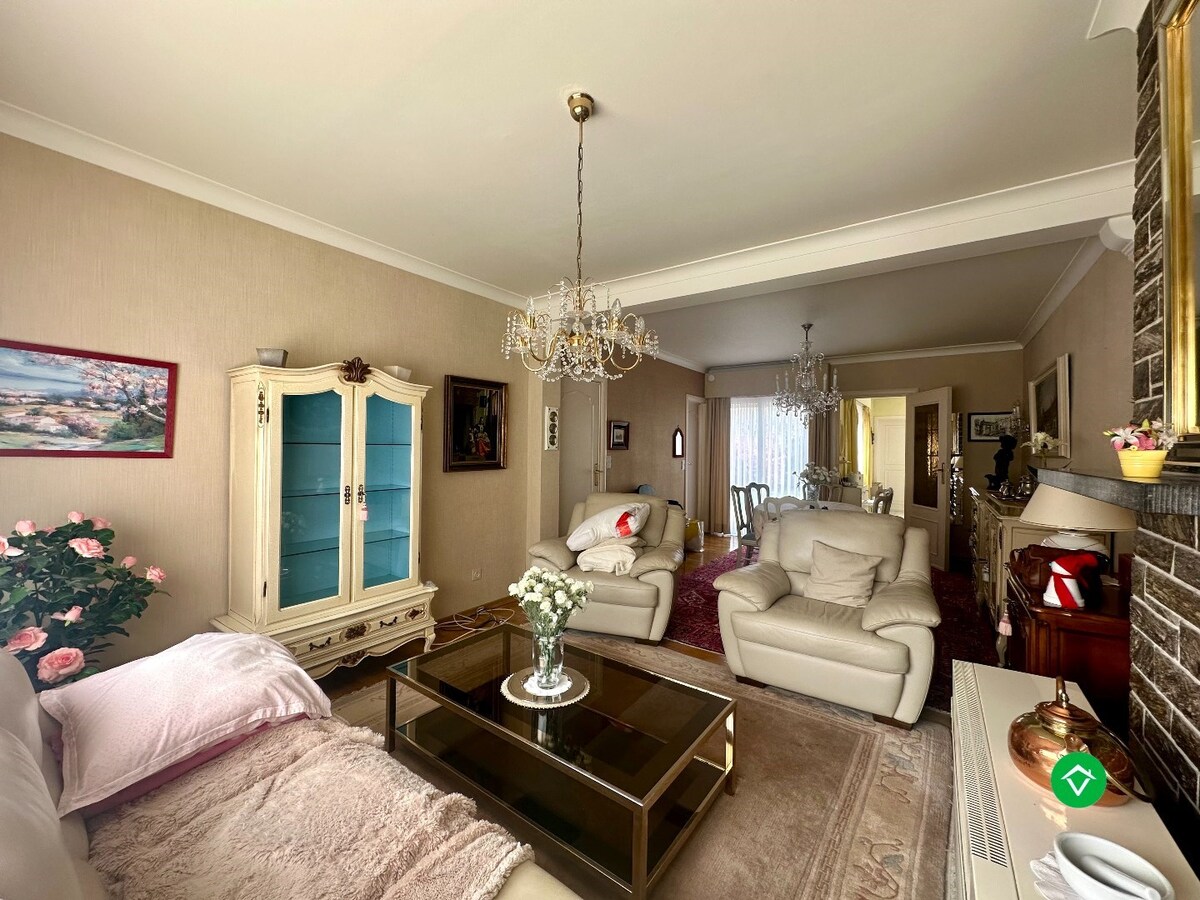 Charmante woning gelegen op een boogscheut van het centrum van Eernegem 