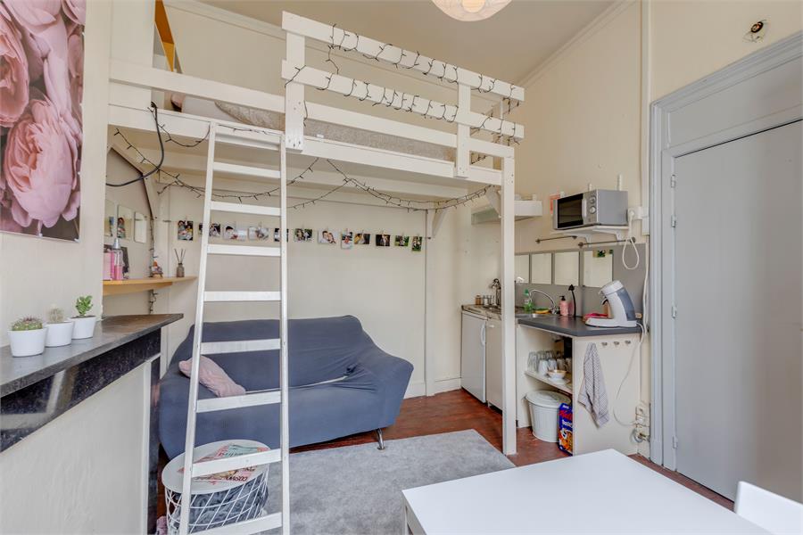 Opbrengsteigendom met 5 studentenkamers 