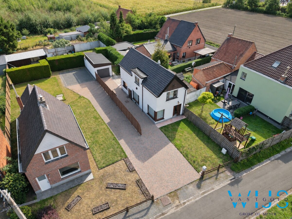 Halfopen bebouwing op rustige locatie te Evergem! 