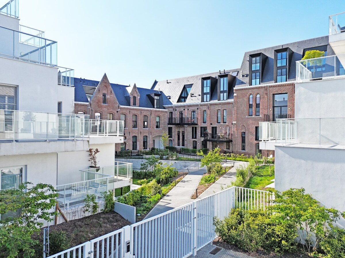 Nieuwbouw appartement met ruim terras en kelder te centrum Zottegem 