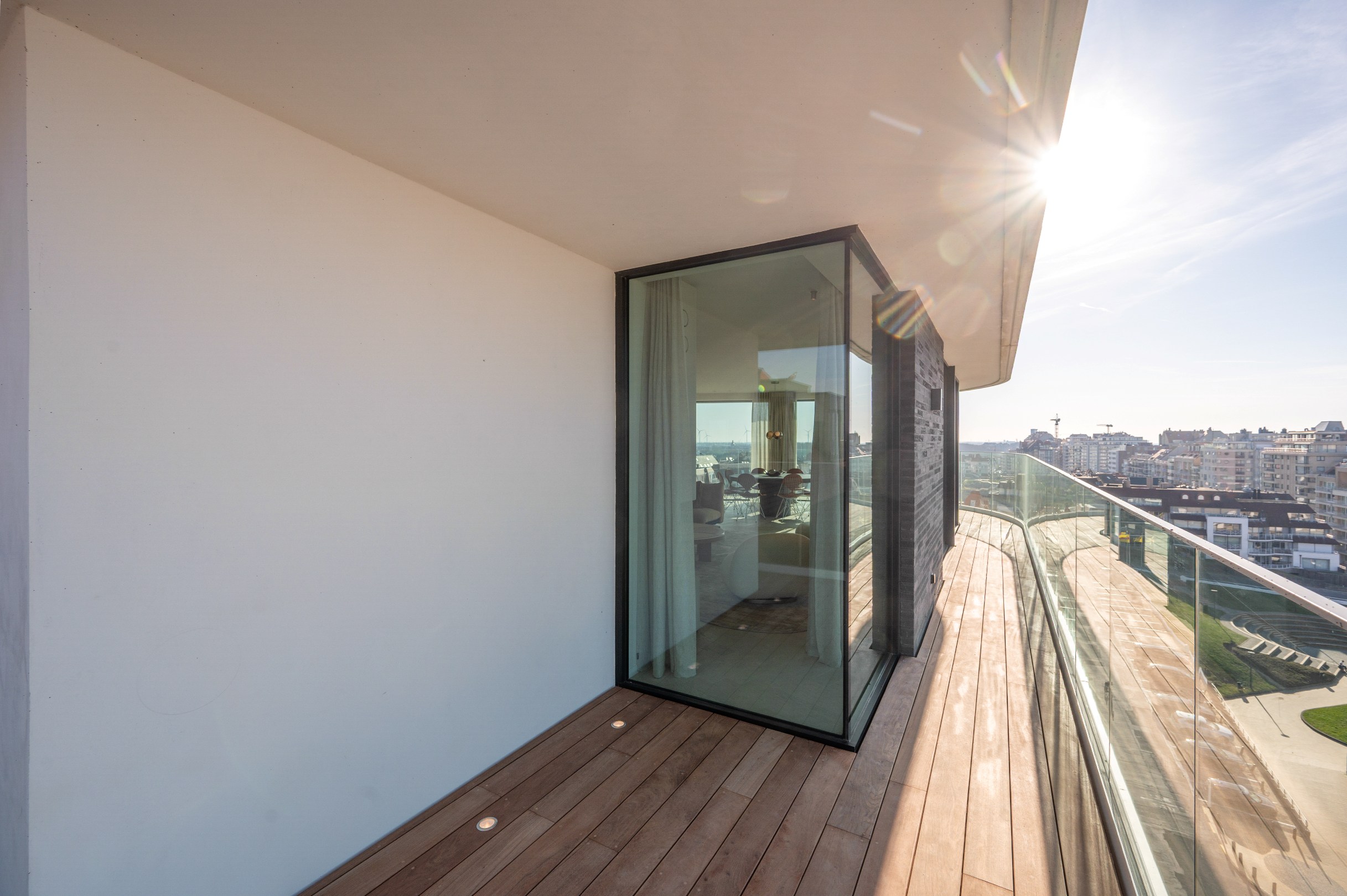 Appartement en duplex exceptionnel à vendre avec vue panoramique dans la résidence Duinrésidence. 