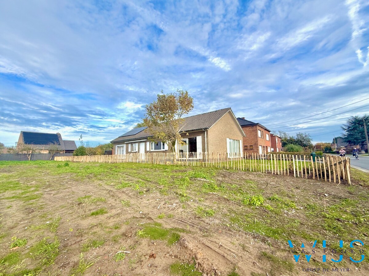 Woonhuis op 817m² te Ertvelde ! 