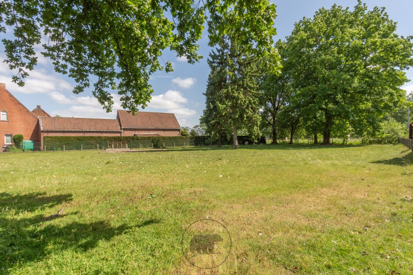 Bouwlot met achterin volwassen eiken (739m) te Lochristi 