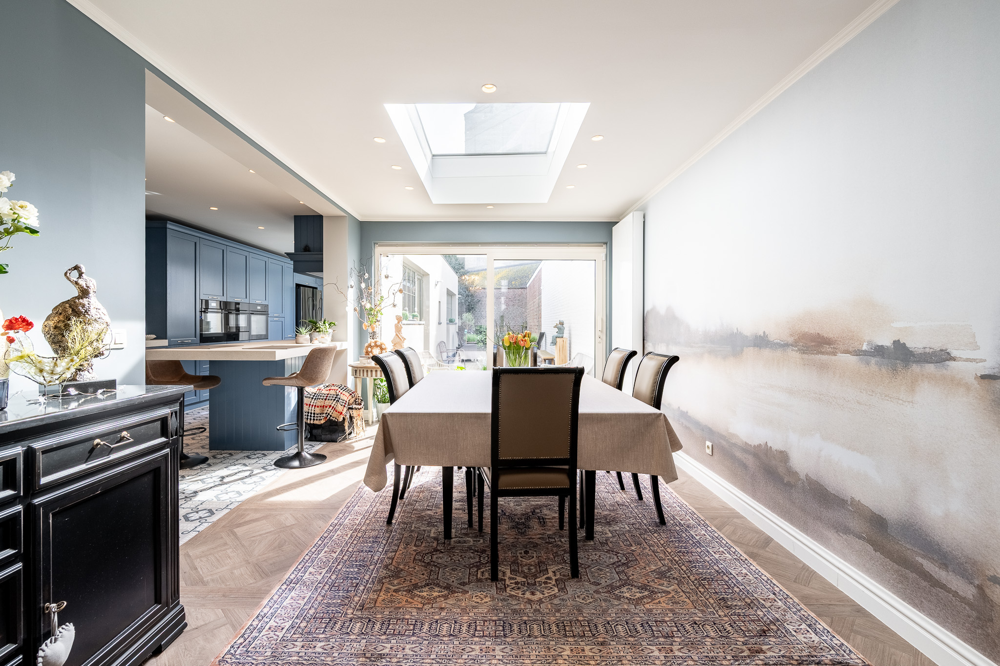 Charmante en karaktervolle herenwoning, met veel smaak gerenoveerd in het centrum van Knokke 