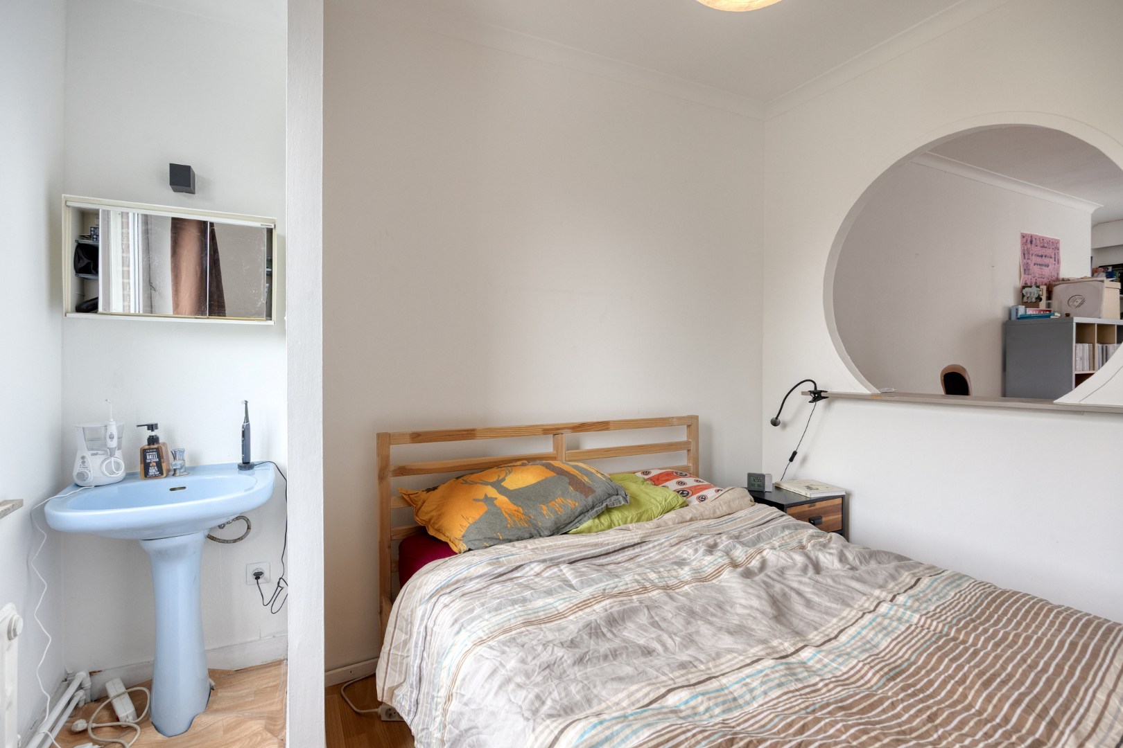 Ruime stadswoning met achteruitgang via Janseniusstraat met 4 slaapkamers, garage en tuin te Leuven- EPC 239kwh/m2 