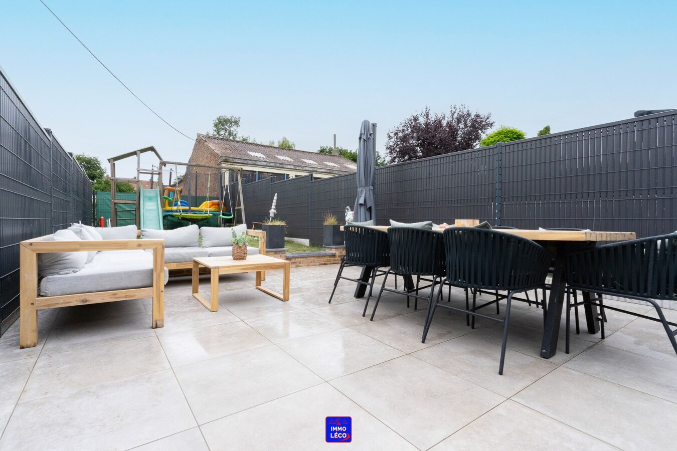Maison entièrement rénovée avec jardin, garage 3 voitures, COUP DE COEUR ! 